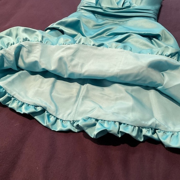 David’s Bridal Malibu Blue Ruched Short Prom Dress - Picture 6 of 11